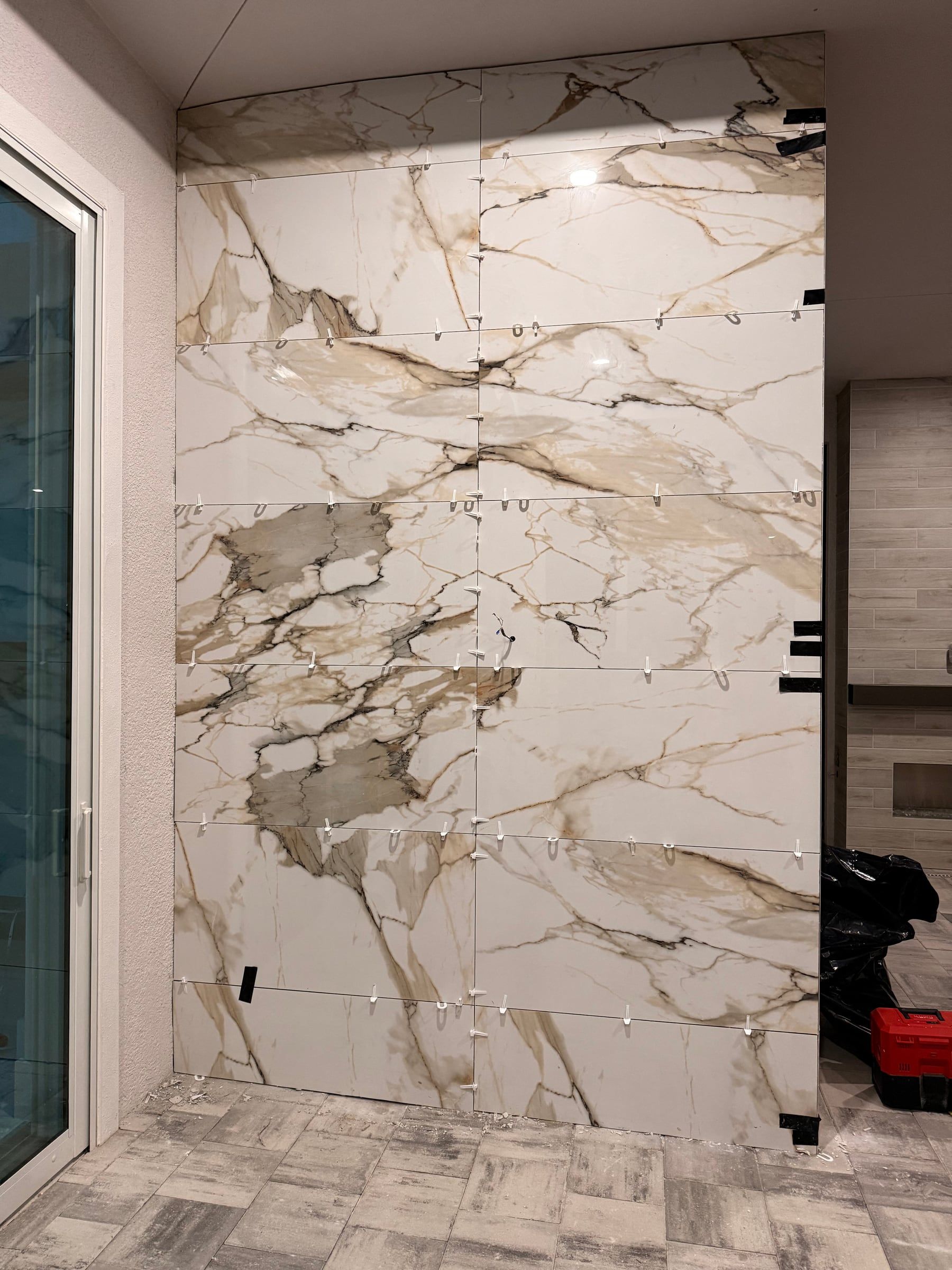 Porcelain Slab Accent Wall in Winter Garden, FL